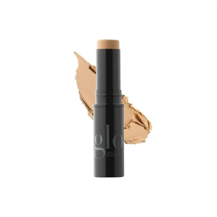 Glo’s HD Mineral Foundation Stick, packed with hydrating and protective ingredients.